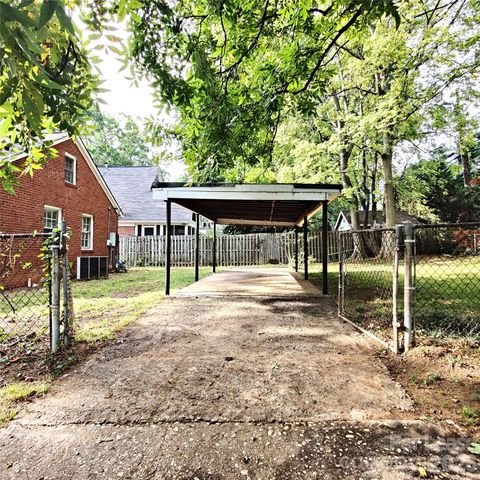 1239 E Worthington Avenue, Charlotte, NC 28203