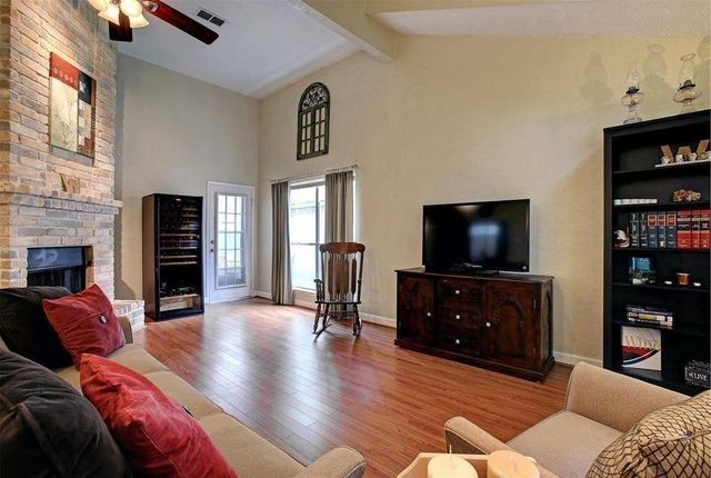 3515 Meadowcrest Lane, Sugar Land, TX 77478