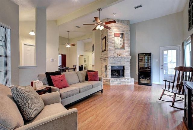 3515 Meadowcrest Lane, Sugar Land, TX 77478