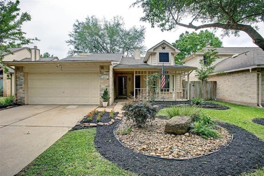 3515 Meadowcrest Lane, Sugar Land, TX 77478