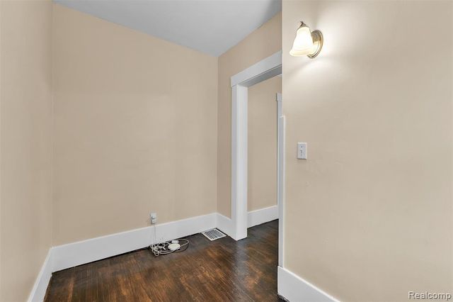 511 N Martin Luther King Jr Boulevard, Lansing, MI 48915