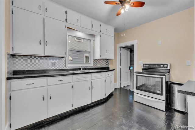 511 N Martin Luther King Jr Boulevard, Lansing, MI 48915