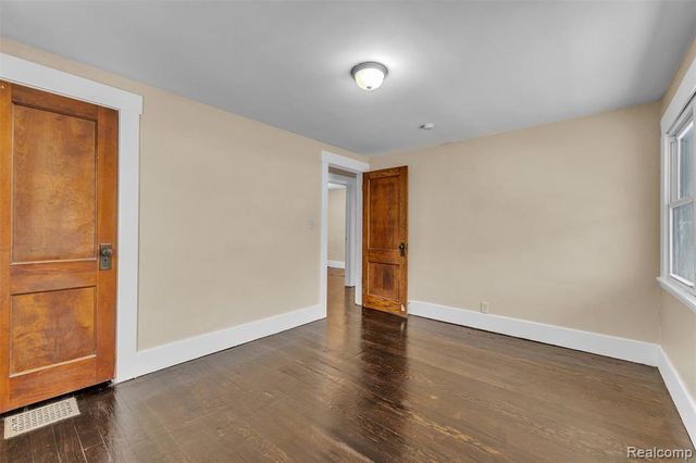 511 N Martin Luther King Jr Boulevard, Lansing, MI 48915