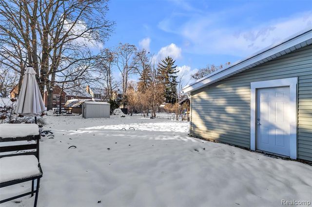 511 N Martin Luther King Jr Boulevard, Lansing, MI 48915