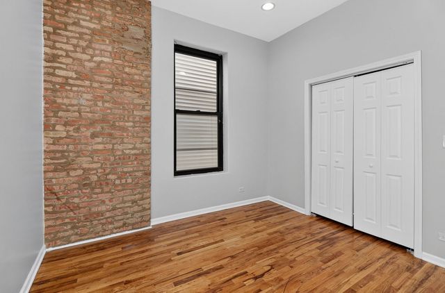 1422 W TAYLOR Street 3, Chicago, IL 60607