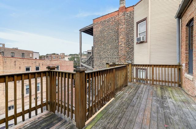 1422 W TAYLOR Street 3, Chicago, IL 60607