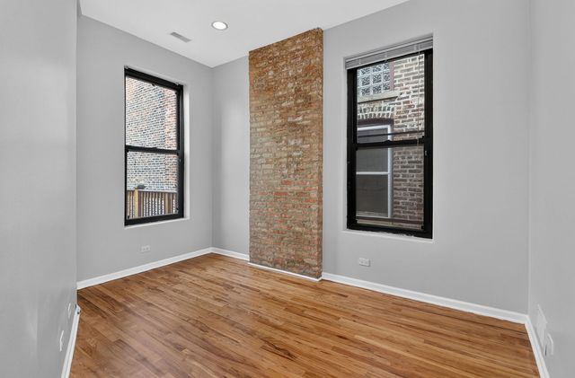 1422 W TAYLOR Street 3, Chicago, IL 60607