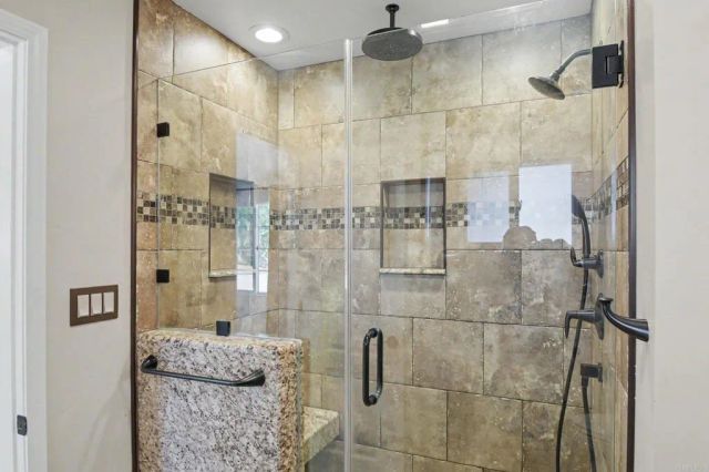 8378 Lake Ashwood Avenue, San Diego, CA 92119