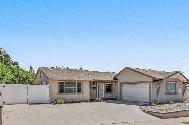 8378 Lake Ashwood Avenue, San Diego, CA 92119