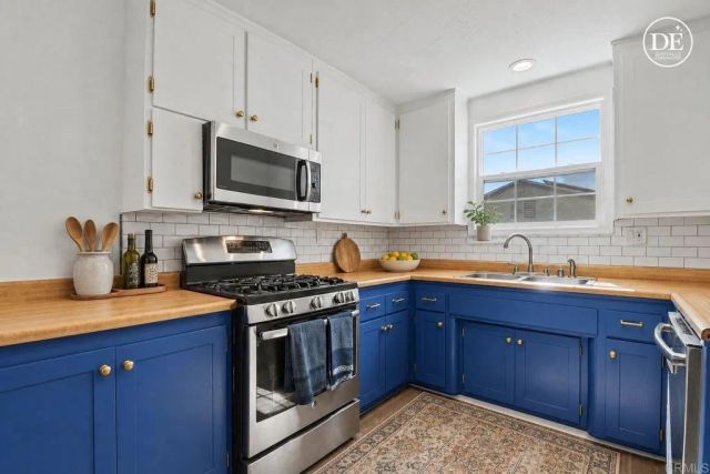 8378 Lake Ashwood Avenue, San Diego, CA 92119