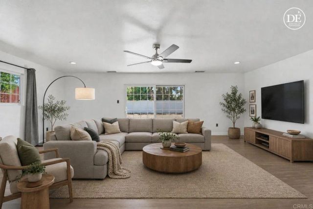 8378 Lake Ashwood Avenue, San Diego, CA 92119