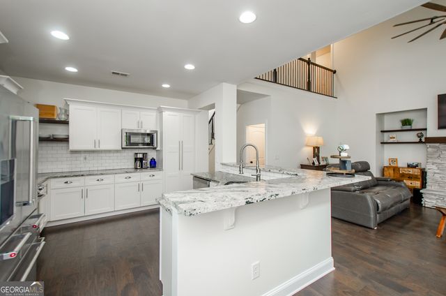214 Fountain Oak Way, Canton, GA 30114