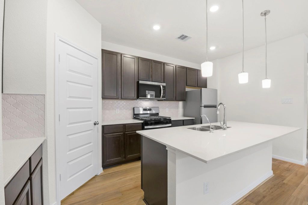 4908 Vida Vista Drive, Katy, TX 77493