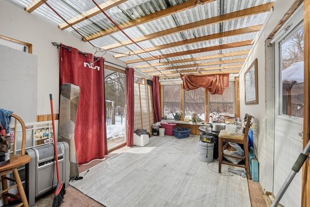 1026 Suffield St, Agawam, MA 01001