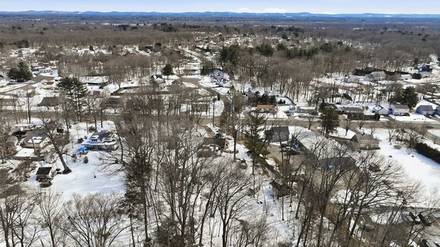 1026 Suffield St, Agawam, MA 01001