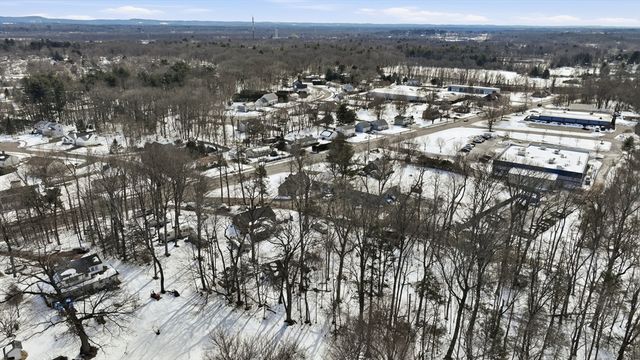 1026 Suffield St, Agawam, MA 01001