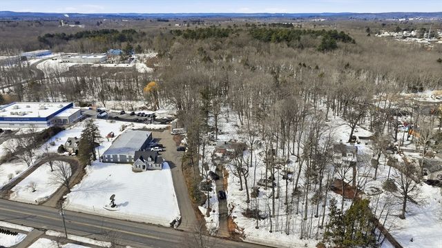 1026 Suffield St, Agawam, MA 01001