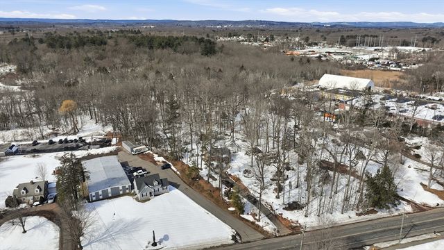 1026 Suffield St, Agawam, MA 01001