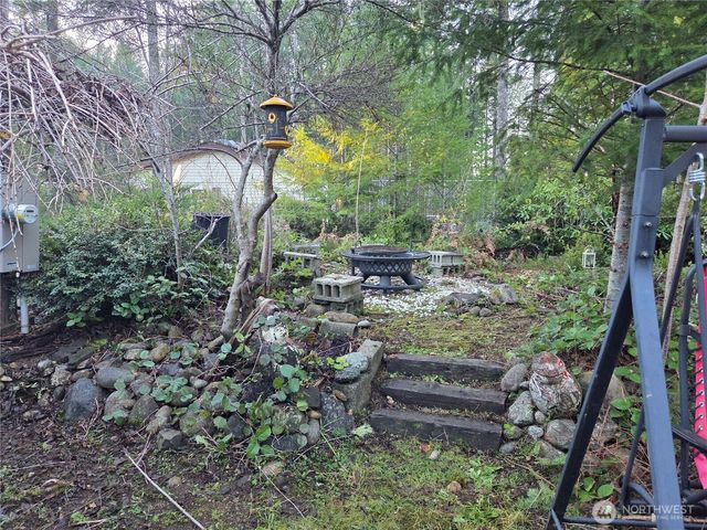 111 NE Mountain View Place, Tahuya, WA 98588