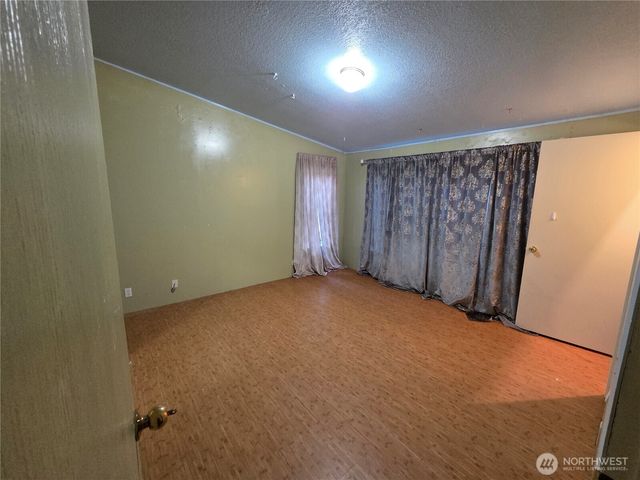 111 NE Mountain View Place, Tahuya, WA 98588