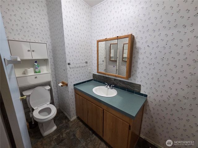 111 NE Mountain View Place, Tahuya, WA 98588