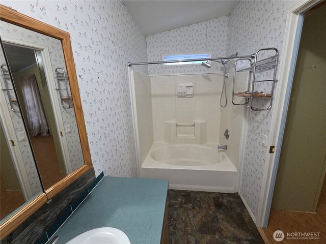 111 NE Mountain View Place, Tahuya, WA 98588