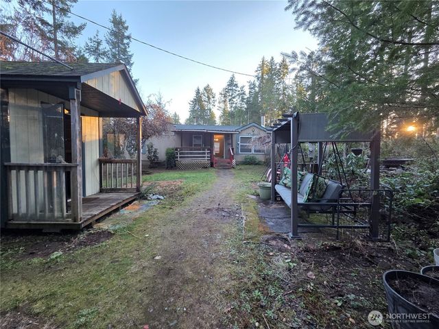 111 NE Mountain View Place, Tahuya, WA 98588