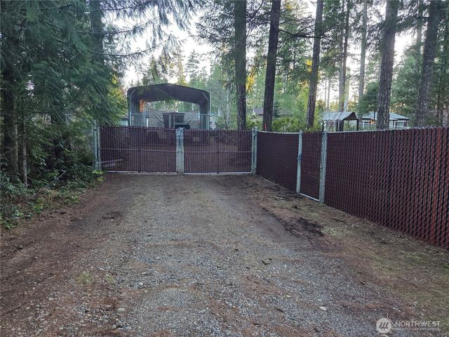 111 NE Mountain View Place, Tahuya, WA 98588