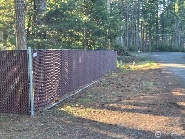 111 NE Mountain View Place, Tahuya, WA 98588