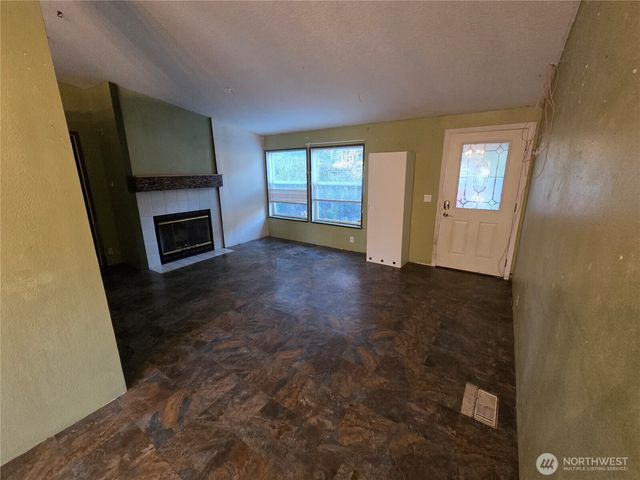 111 NE Mountain View Place, Tahuya, WA 98588