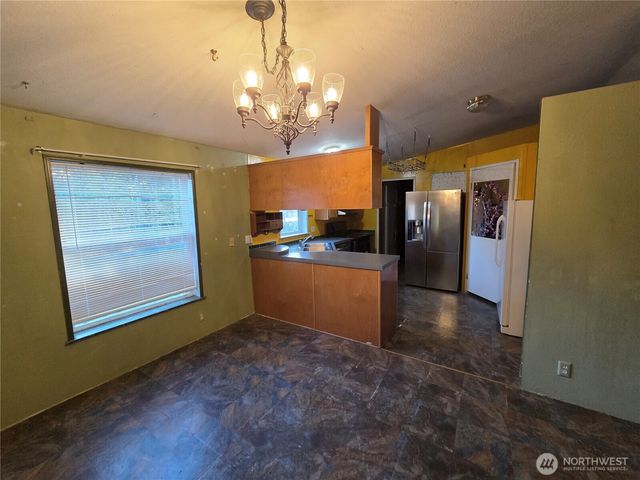 111 NE Mountain View Place, Tahuya, WA 98588