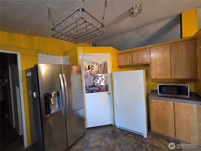 111 NE Mountain View Place, Tahuya, WA 98588