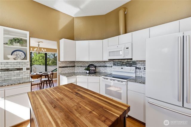 3806 NW Orilla Street, Poulsbo, WA 98370