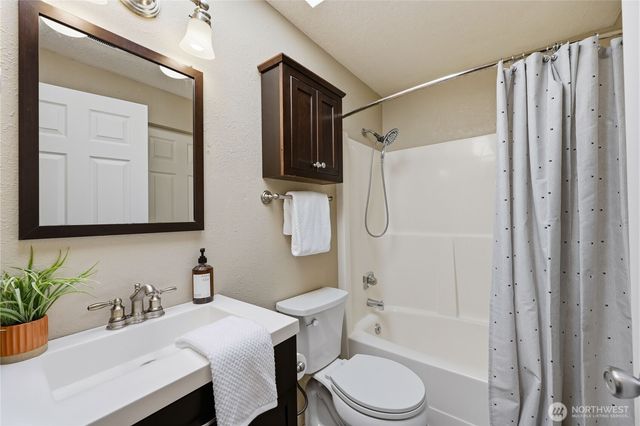 3806 NW Orilla Street, Poulsbo, WA 98370