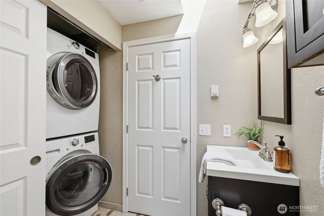 3806 NW Orilla Street, Poulsbo, WA 98370