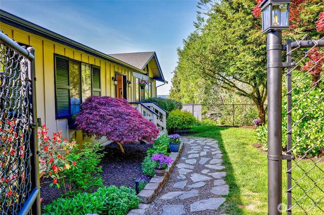 3806 NW Orilla Street, Poulsbo, WA 98370