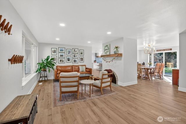 16227 SE 224th Street, Kent, WA 98042