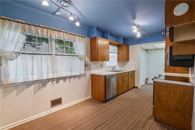 505 SW Murray Road, Lee's Summit, MO 64081