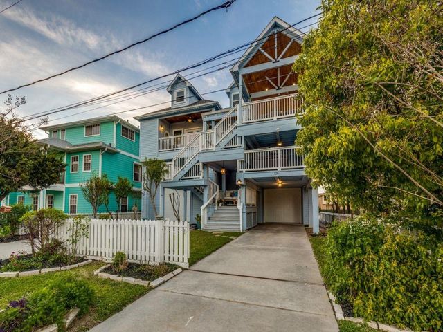 126 E Shore Drive, Clear Lake Shores, TX 77565