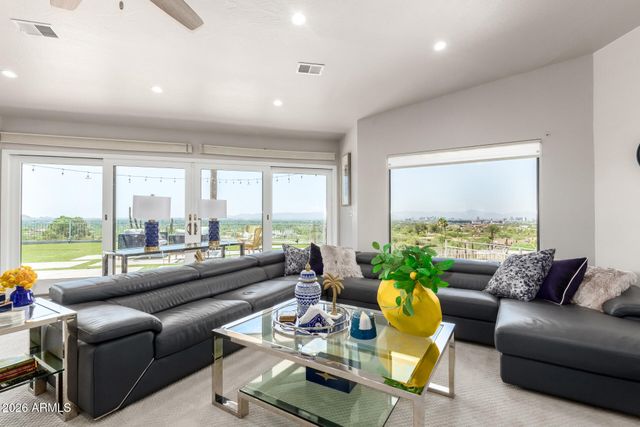 6526 N 37TH Street, Phoenix, AZ 85018