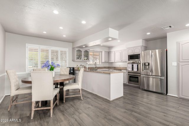 6526 N 37TH Street, Phoenix, AZ 85018