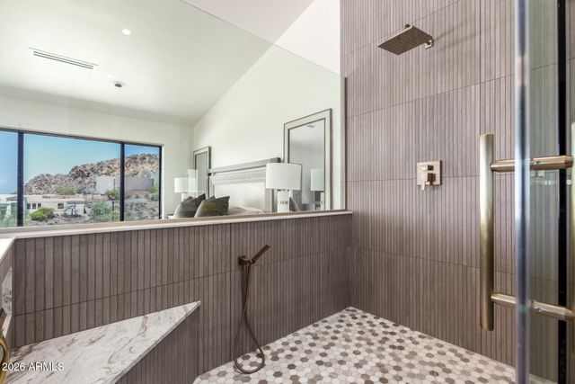 6526 N 37TH Street, Phoenix, AZ 85018