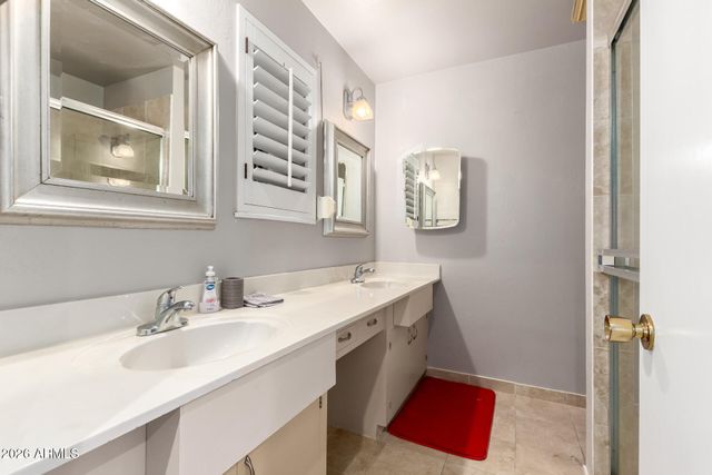 6526 N 37TH Street, Phoenix, AZ 85018