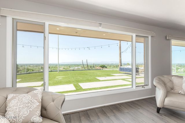 6526 N 37TH Street, Phoenix, AZ 85018