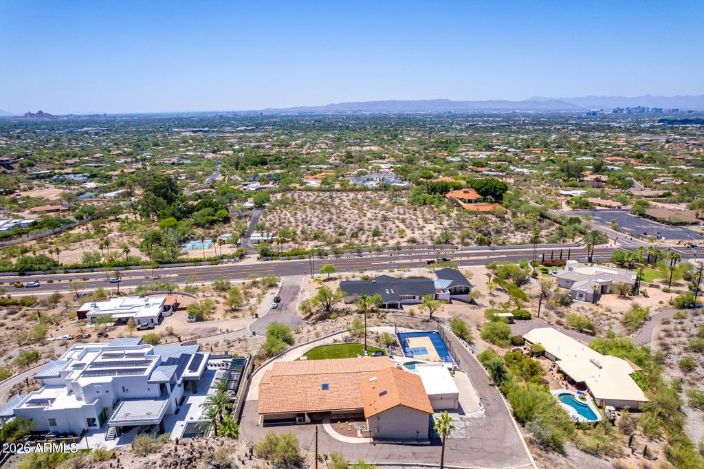 Image 51 of property listing at 6526 N 37TH Street, Phoenix, AZ 85018