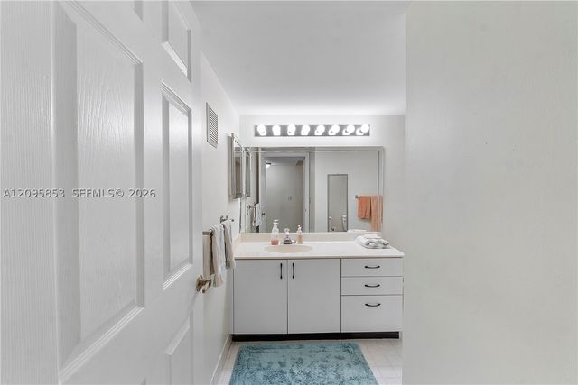 2580 NW 103rd Ave 203, Sunrise, FL 33322