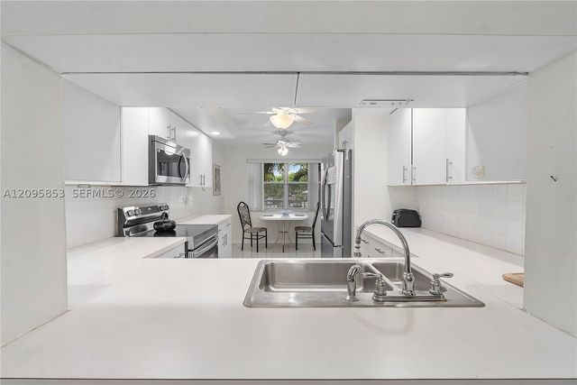 2580 NW 103rd Ave 203, Sunrise, FL 33322