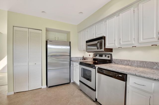 19720 Sawgrass Drive 902, Boca Raton, FL 33434