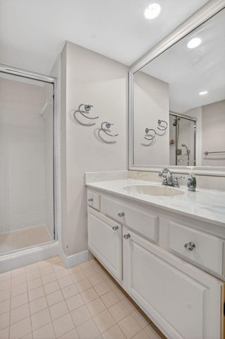 19720 Sawgrass Drive 902, Boca Raton, FL 33434