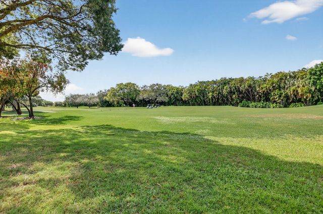 19720 Sawgrass Drive 902, Boca Raton, FL 33434